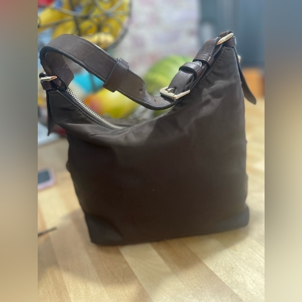 Dooney & Bourke dillen nylon hobo - Picture 2 of 9